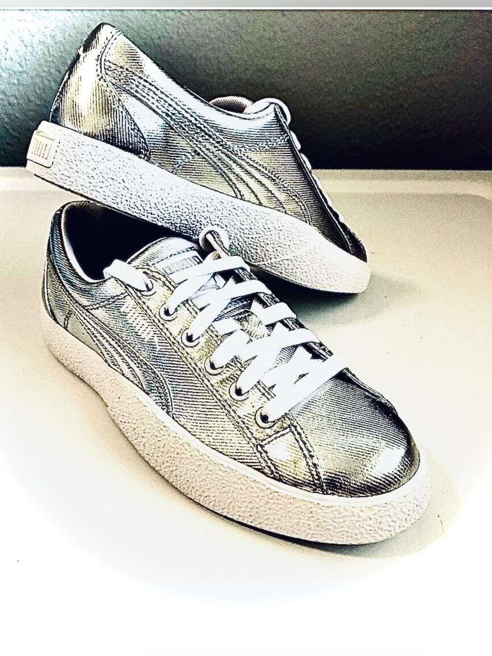 PUMA Love Metallic Silver Platform Fashion Sneakers 6 NWT